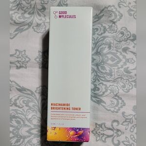 Good Molecules niacinimide brightening toners